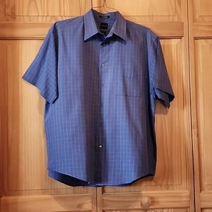 Men's short sleeve button down shirt